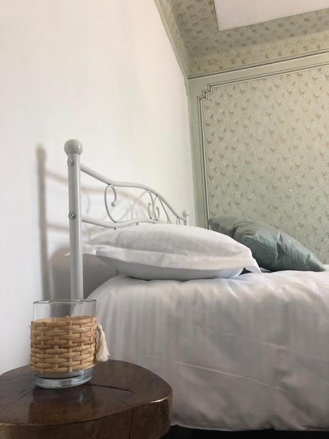 Texas House Pensionat Novaci-Străini Exteriör bild